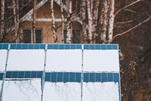Do solar panel work in winter